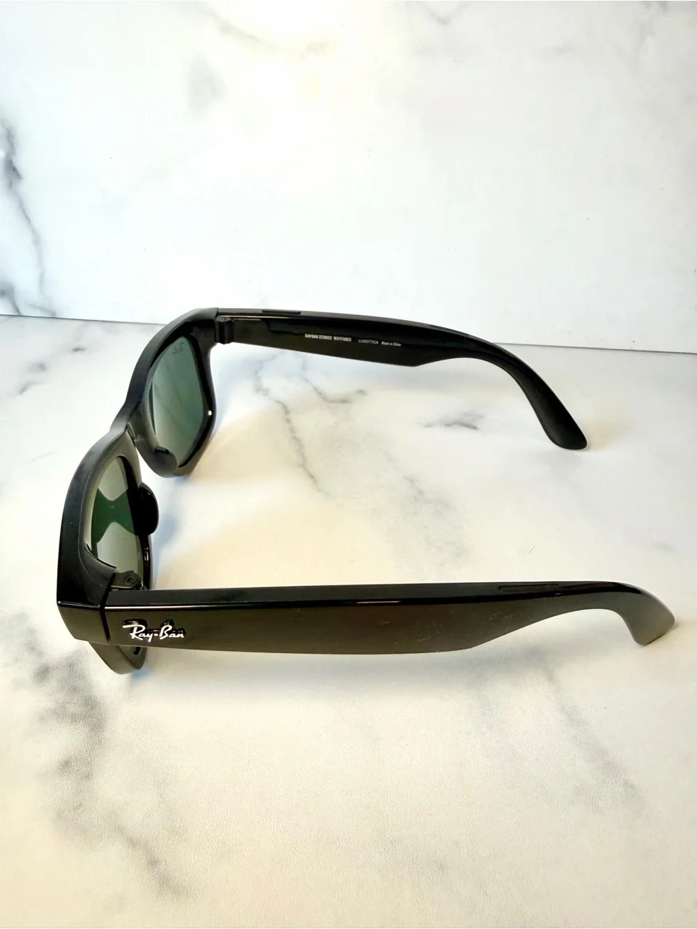 Ray-Ban Stories Wayfarer RW4002 Smart Glasses Black Green 1st Gen